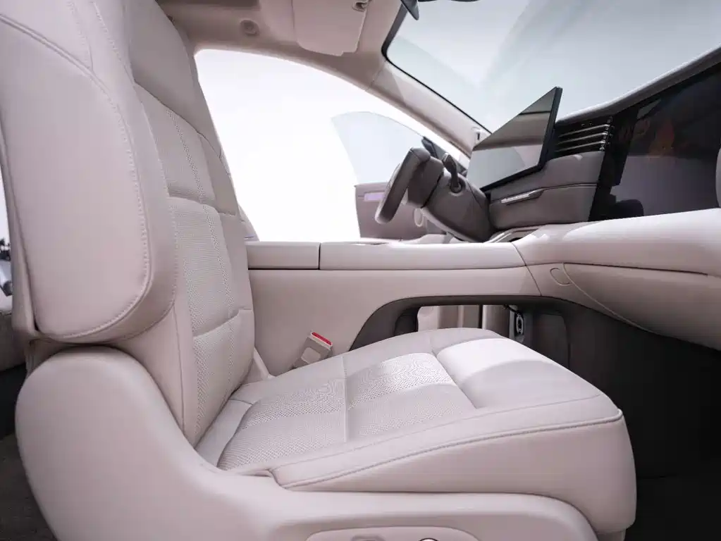 LS6 2026 Range-Extended 52 Max