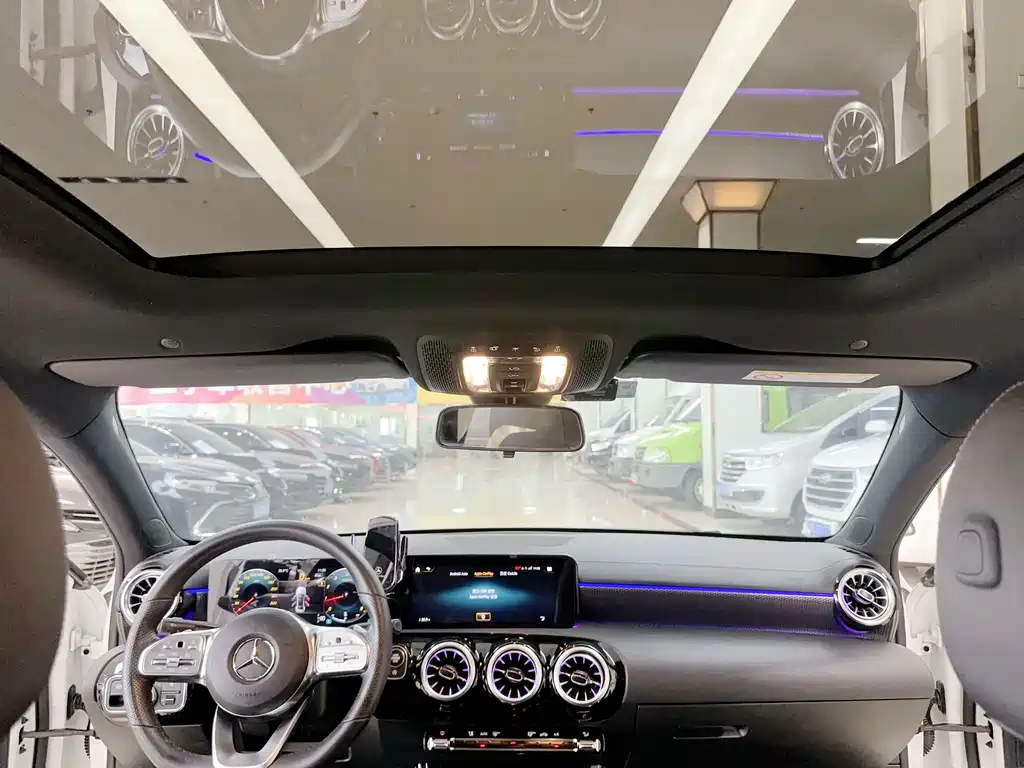 Mercedes-Benz A-Class 2021 A 200 L Sport Sedan Fashion Edition
