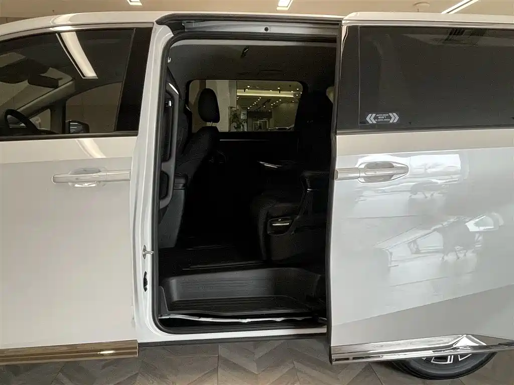Chery E9 2025 Model E9 Super Fast Charging Premium Edition