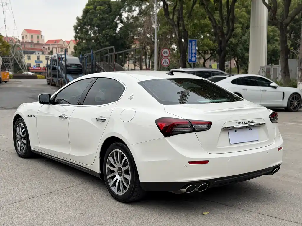 Ghibli 2014 3.0T Standard Edition