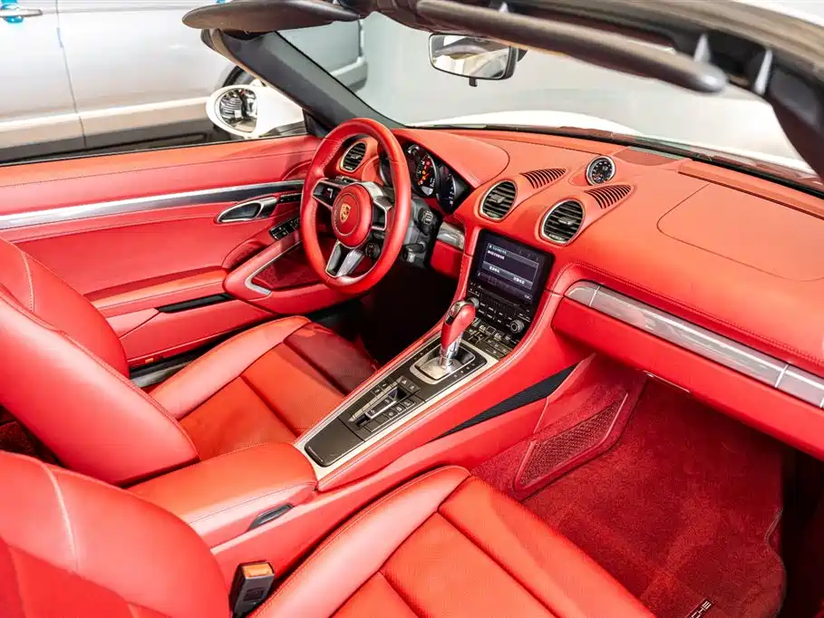 Porsche 718 Boxster 2.0T 2022 Model
