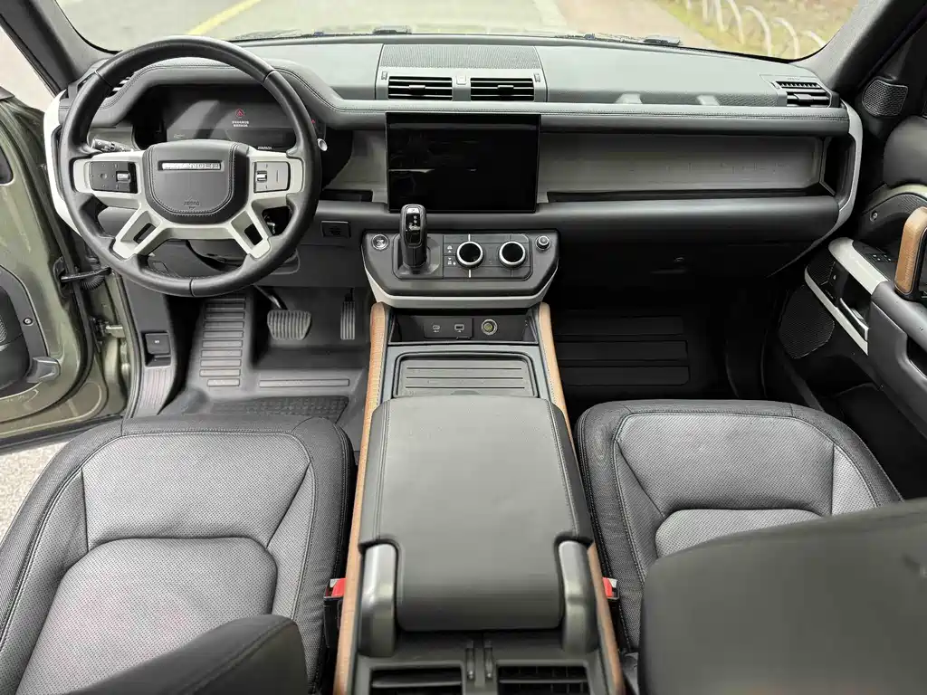 Land Rover Defender 2023 Edition 110 3.0T P400 X-DYNAMIC HSE