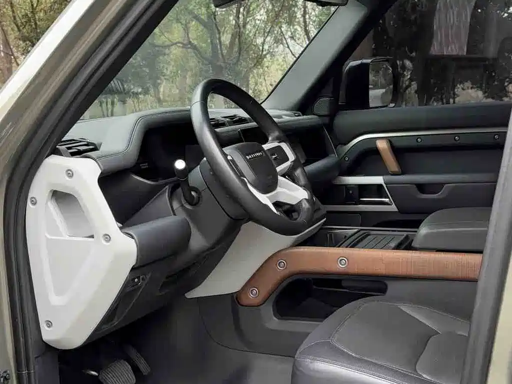 Land Rover Defender 2023 Edition 110 3.0T P400 X-DYNAMIC HSE
