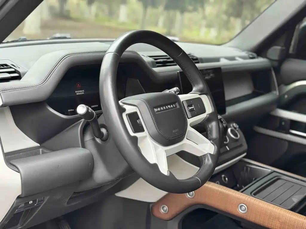 Land Rover Defender 2023 Edition 110 3.0T P400 X-DYNAMIC HSE