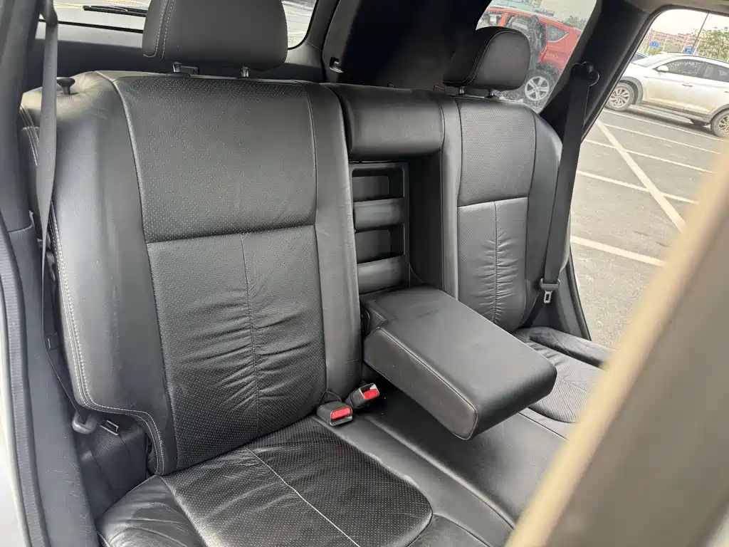 Qashqai 2010 2.5L Manual Luxury Edition 4WD