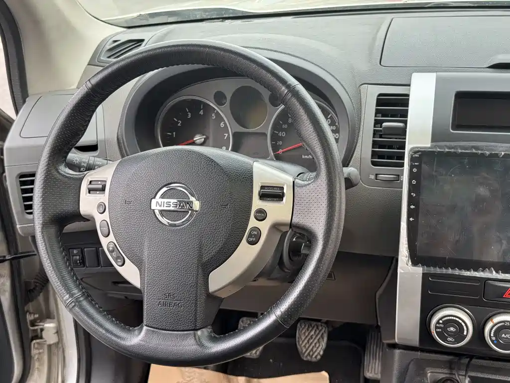 Qashqai 2010 2.5L Manual Luxury Edition 4WD
