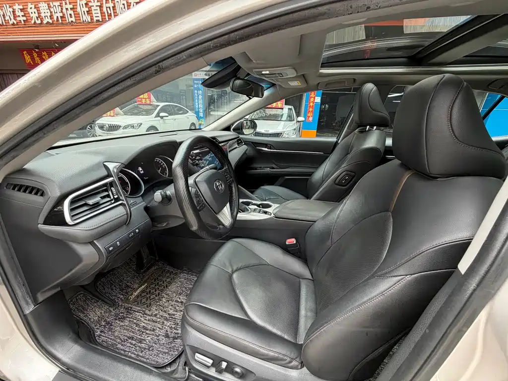 Camry 2018 Hybrid 2.5HG Luxury Edition