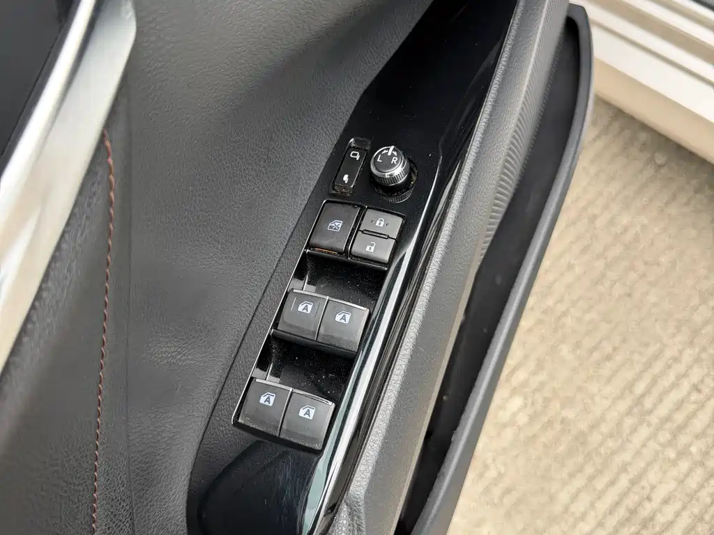 Camry 2018 Hybrid 2.5HG Luxury Edition
