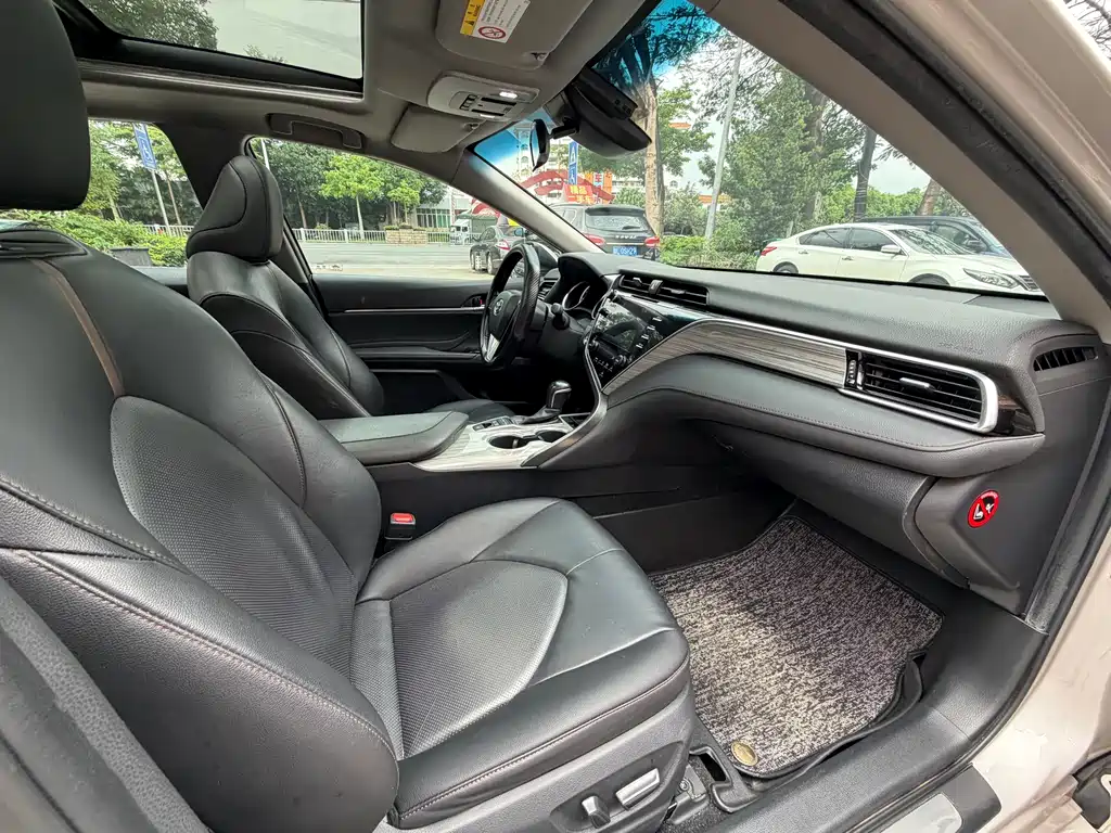 Camry 2018 Hybrid 2.5HG Luxury Edition