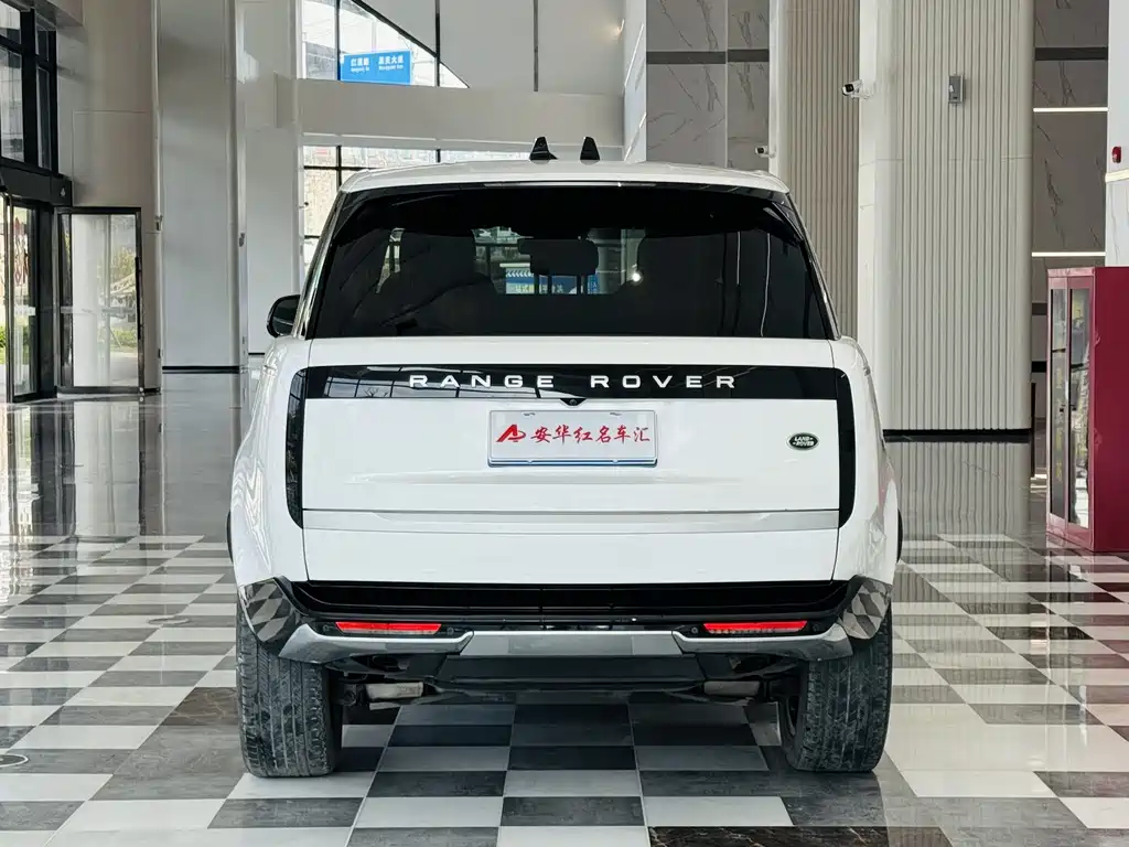 Range Rover 2023 3.0 L6 400PS Creation Extended Edition