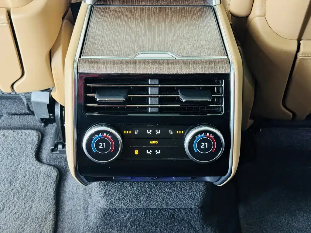Range Rover 2023 3.0 L6 400PS Creation Extended Edition