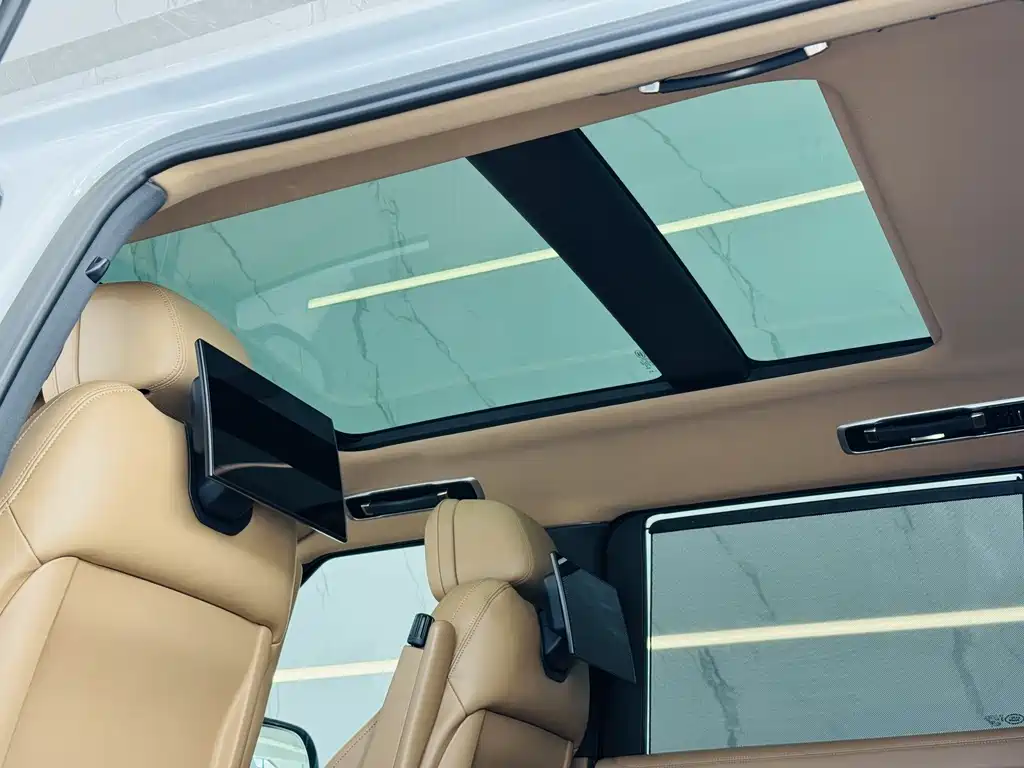 Range Rover 2023 3.0 L6 400PS Creation Extended Edition