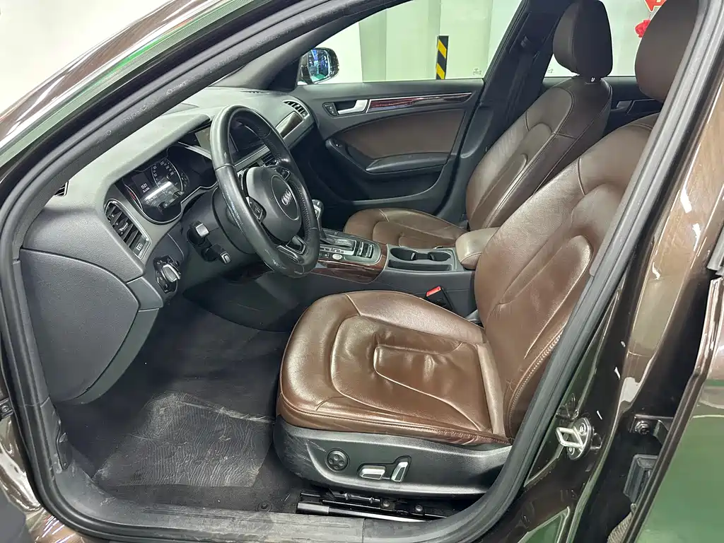 Audi A4L 2016 35 TFSI Prestige Edition S Line Comfort Version