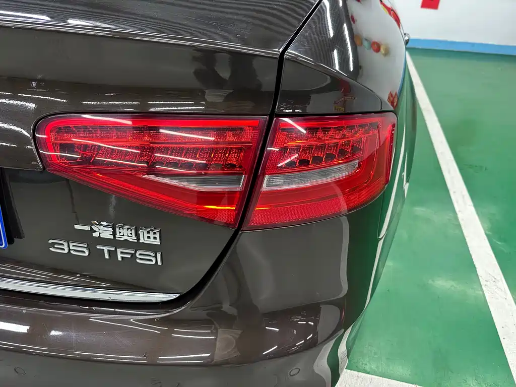 Audi A4L 2016 35 TFSI Prestige Edition S Line Comfort Version