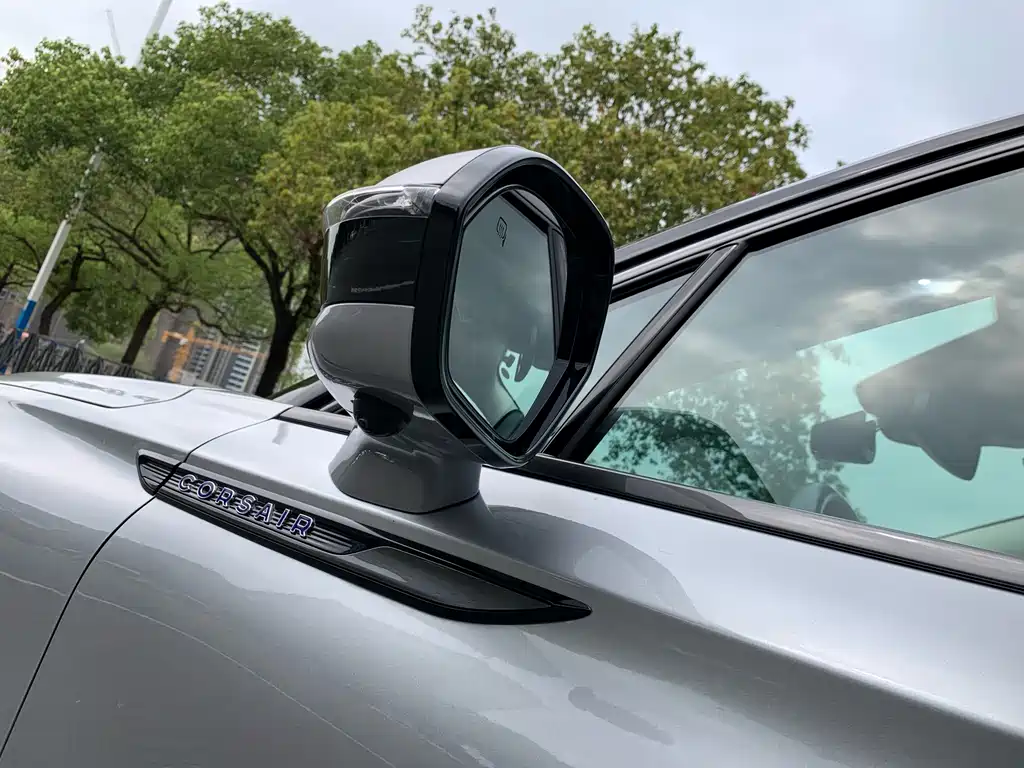 Explorer 2024 1.5T Two-Wheel Drive Premium Hybrid Edition