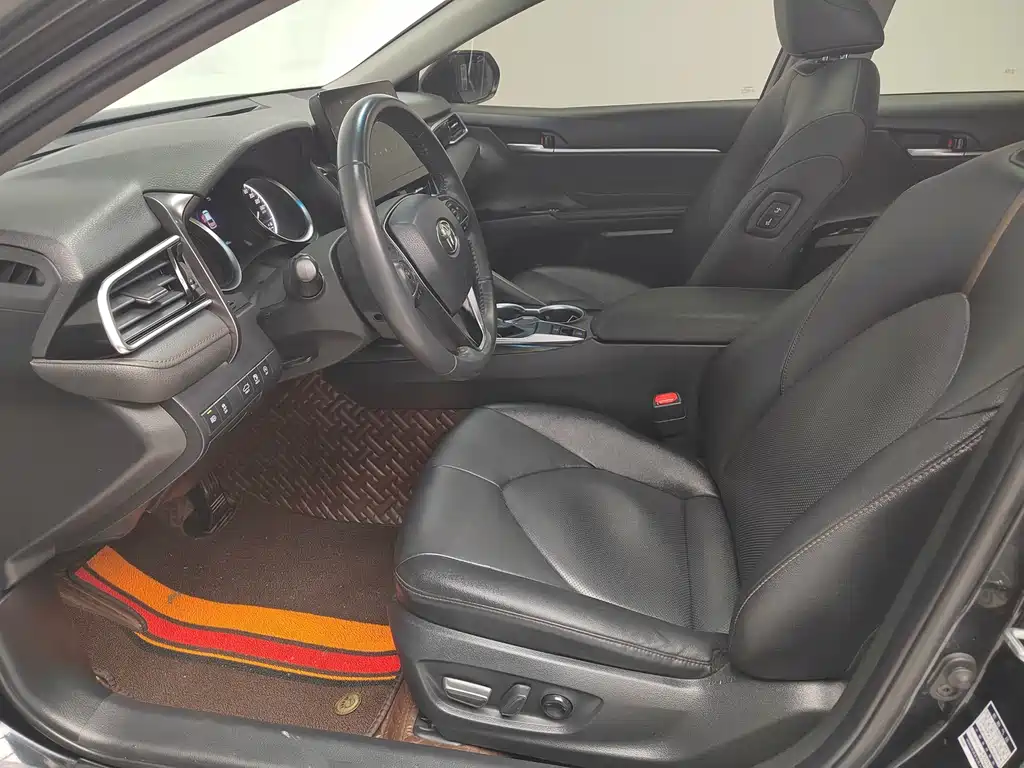 Camry 2021 2.0G Luxury Edition