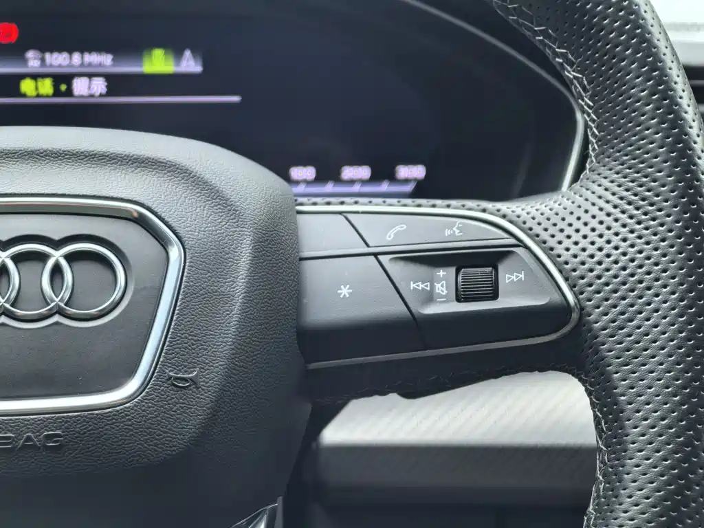 Audi Q5L Sportback 2022 Facelift 40 TFSI Luxury Edition