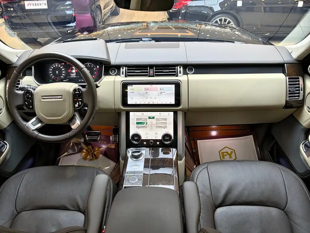 Range Rover 2021 3.0 L6 Classic Extended Edition