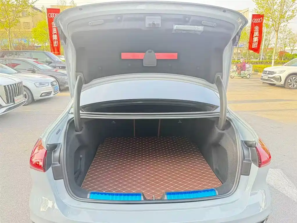 Audi A5 L 2026 model Sport Edition