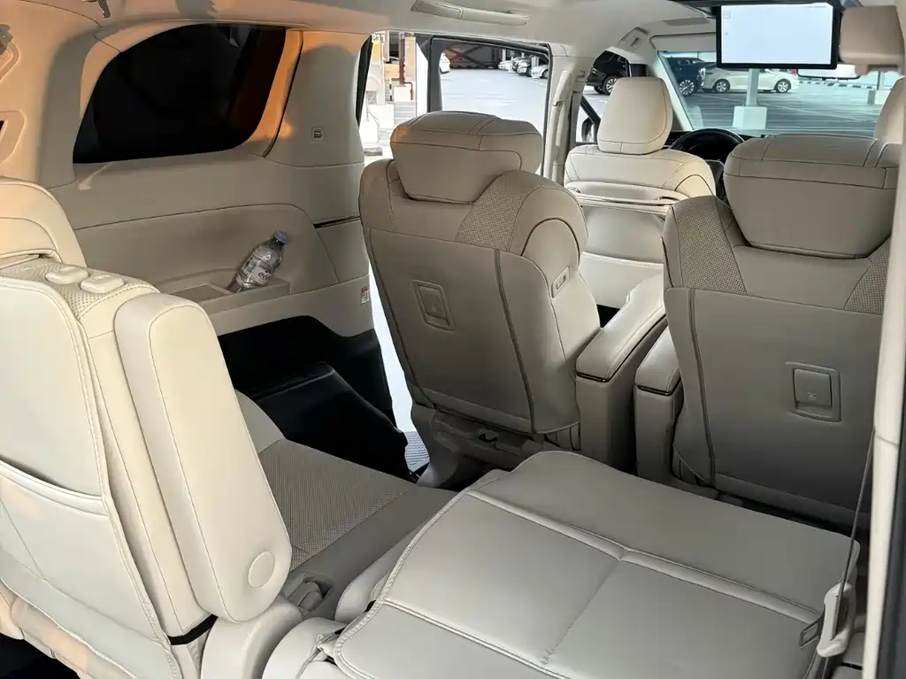 Lexus LM 2025 350h 7-Seat Elegance Edition
