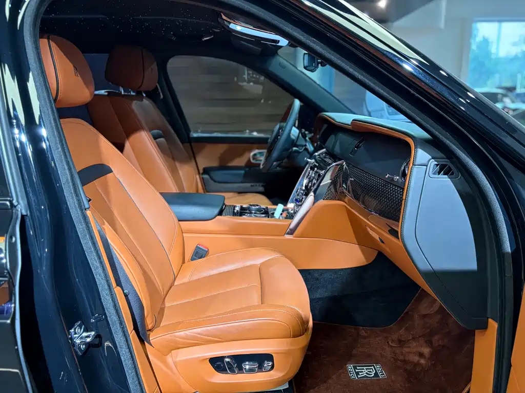 Cullinan 2018 4-seater Edition