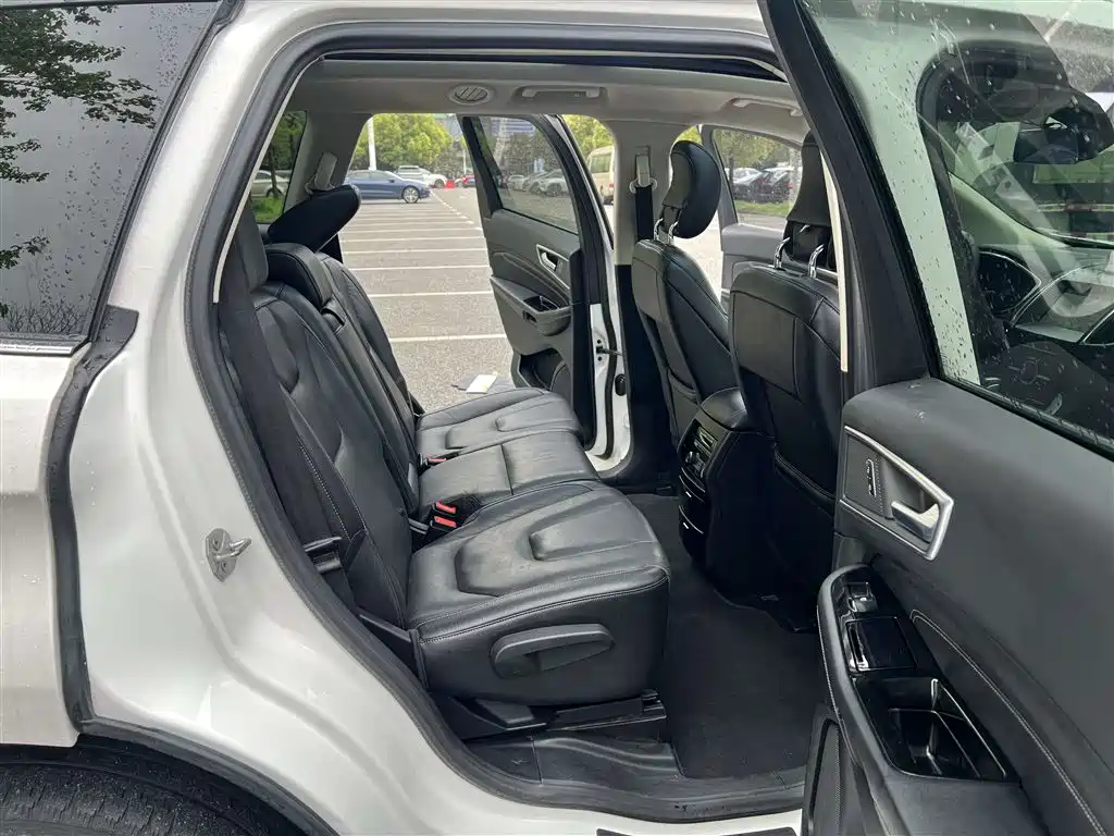 Escape 2016 EcoBoost 245 AWD Premium 7-seat