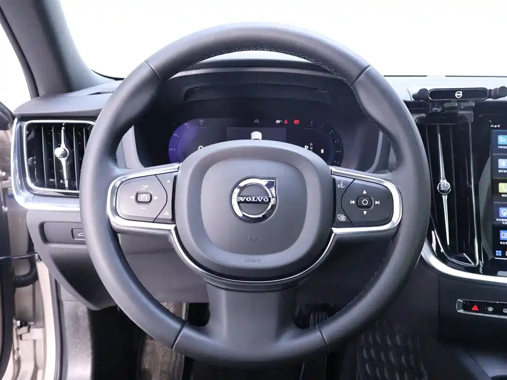 Volvo S60 2023 B4 Intelligent Luxury Edition