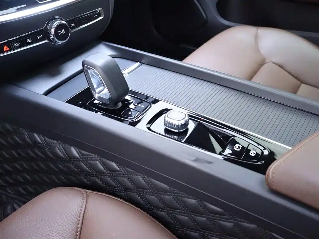 Volvo S60 2023 B4 Intelligent Luxury Edition