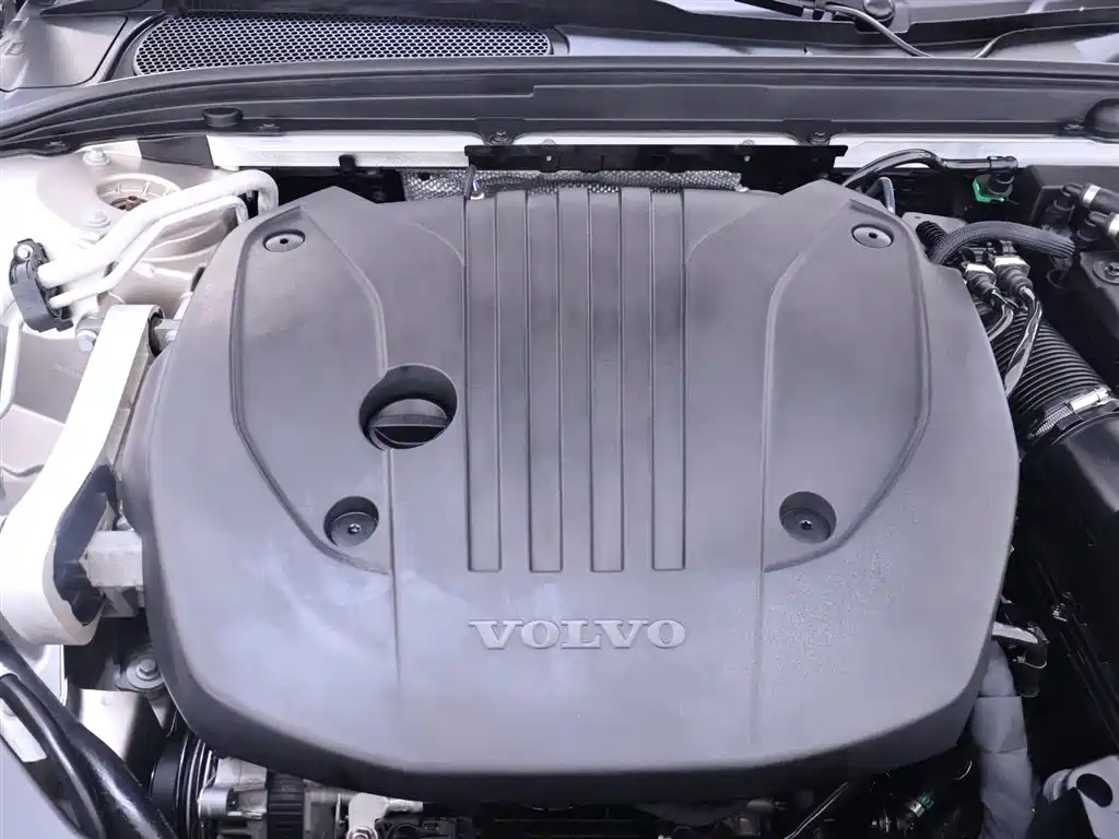 Volvo S60 2023 B4 Intelligent Luxury Edition