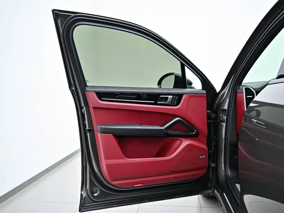 Cayenne New Energy 2023 Model Cayenne E-Hybrid 2.0T