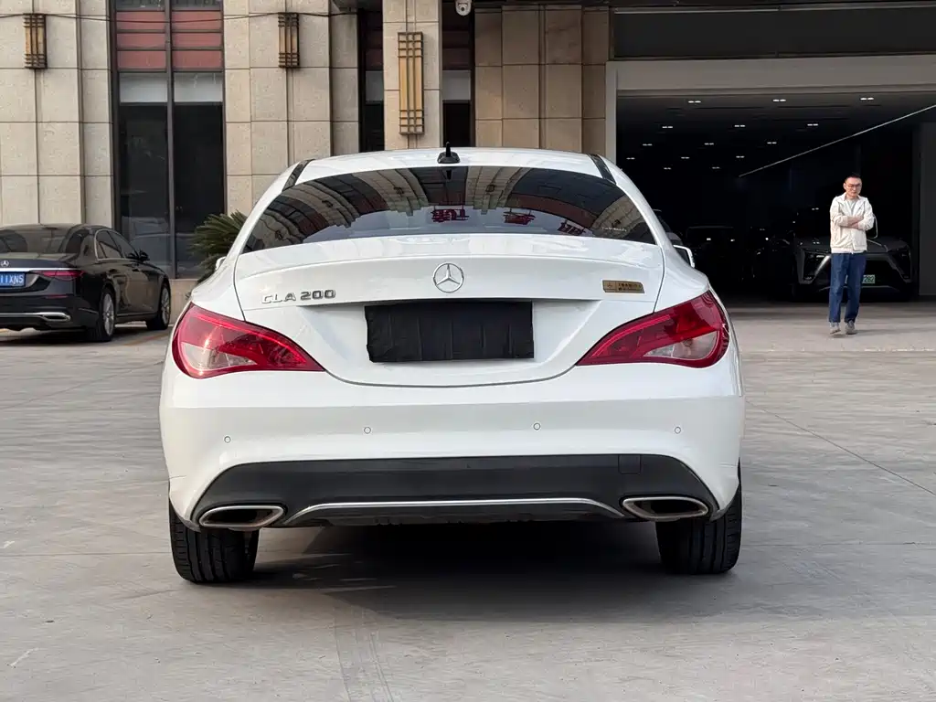 Mercedes-Benz CLA Imported 2018 Model CLA 200 Dynamic Edition