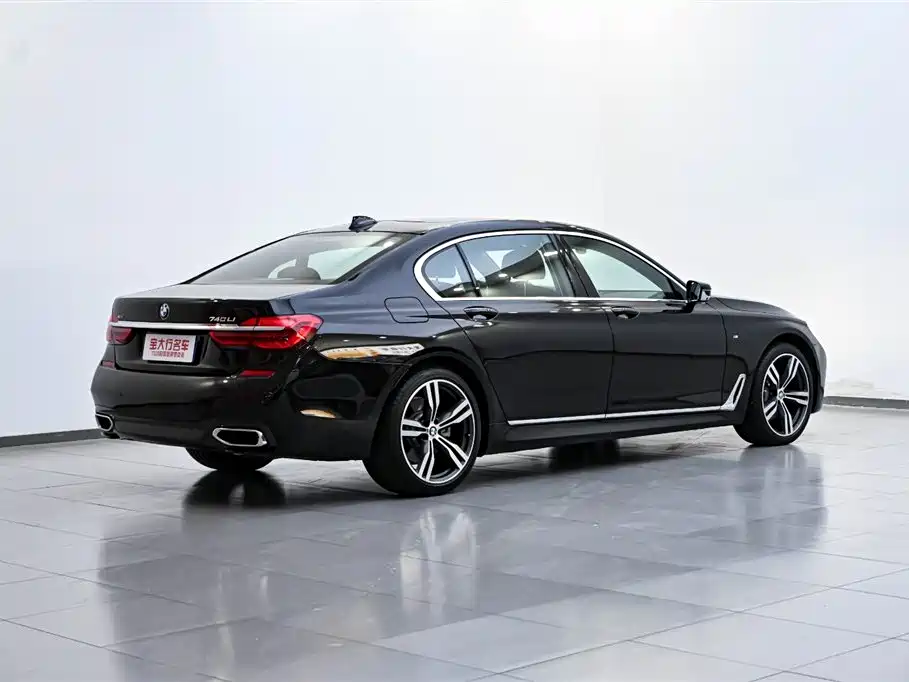 BMW 7 Series 2018 740Li xDrive Excellence Edition M Sport Package