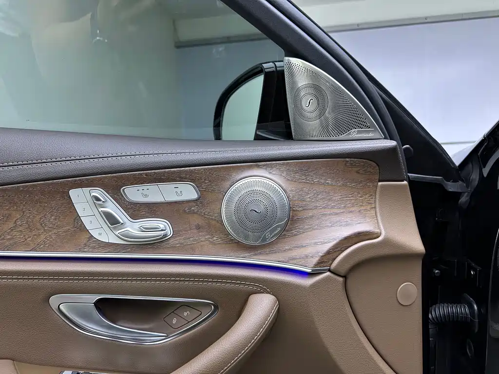 Mercedes-Benz E-Class 2023 E 300 L Fashion Edition