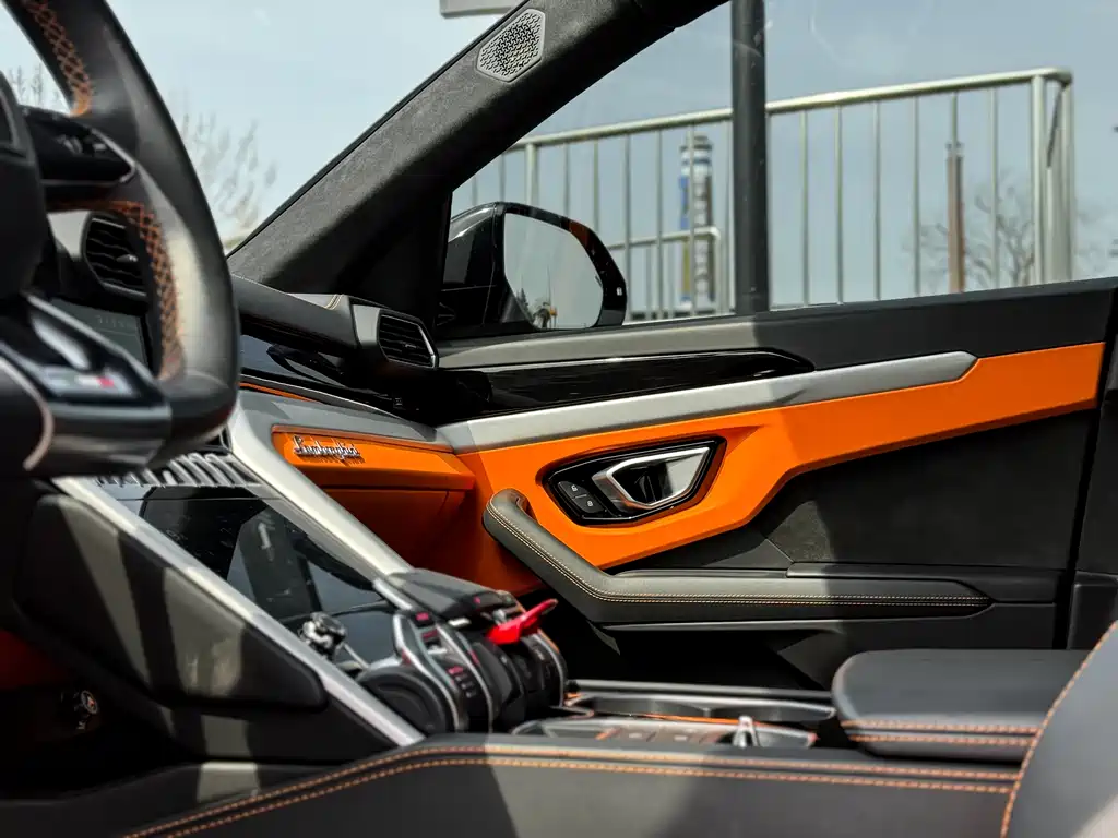 Urus 2023 4.0T V8 S