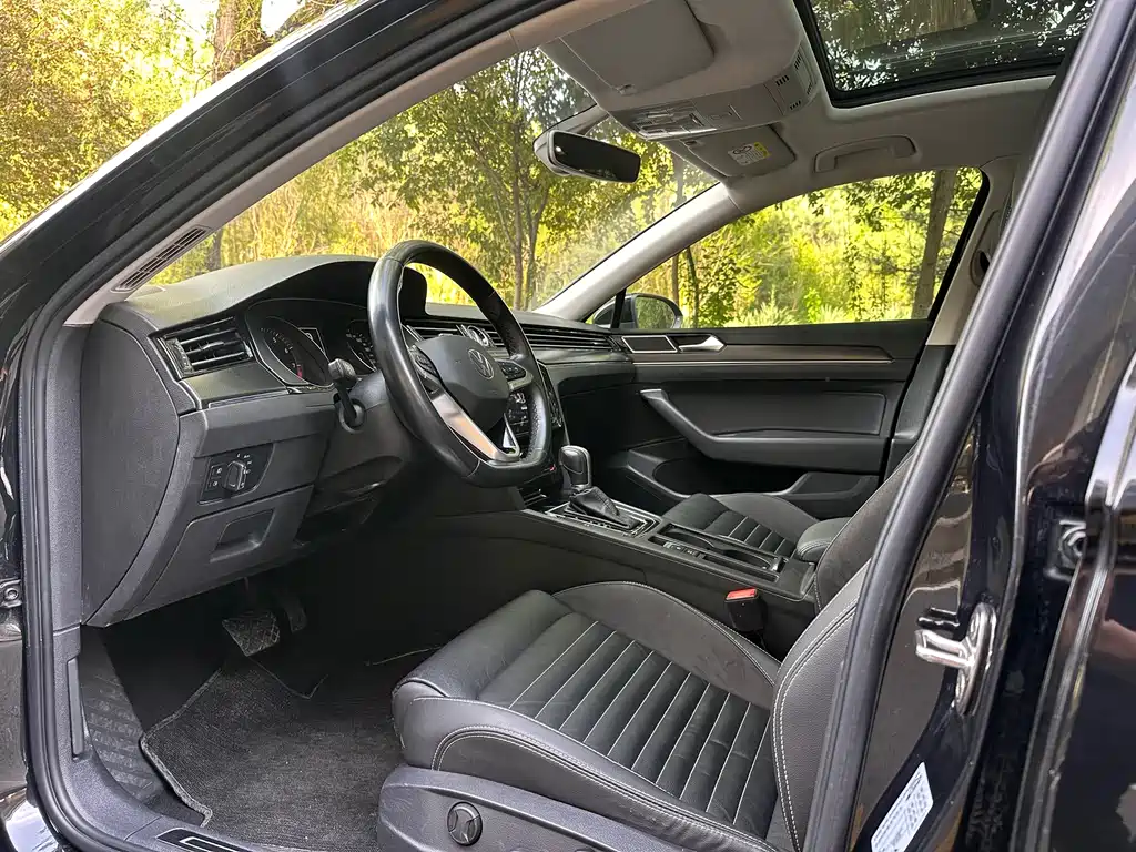 Magotan 2020 330TSI DSG Leading Edition