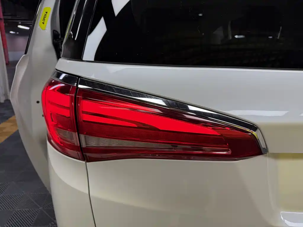 Buick GL8 2017 ES 28T Comfort Edition National V