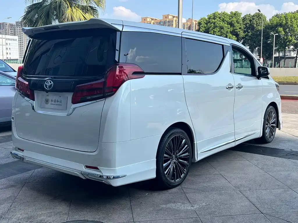 Alphard 2020 2.5L尊贵版 Hybrid