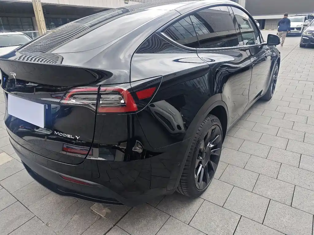 Model Y 2021 Long Range All-Wheel Drive Edition 3D7