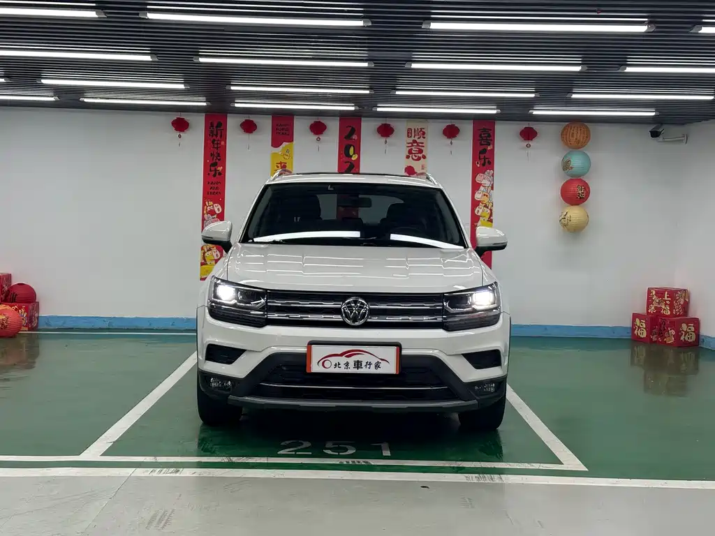 Tou岳 2019 330TSI 4x4 Luxury Edition National VI