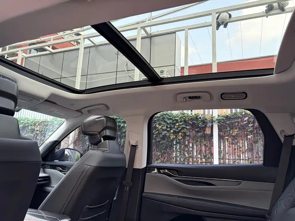 Ford Escape 2024 2.0T EcoBoost AWD 7-seat Trend Edition
