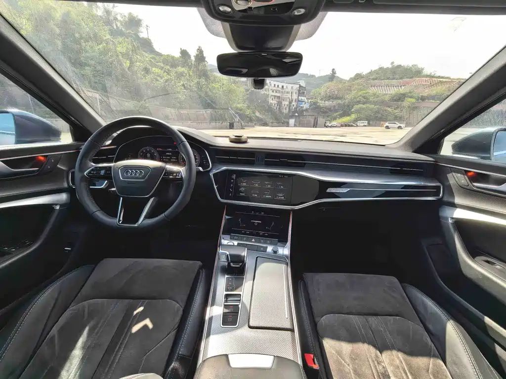 Audi A6L 2020 40 TFSI Luxury Dynamic Edition