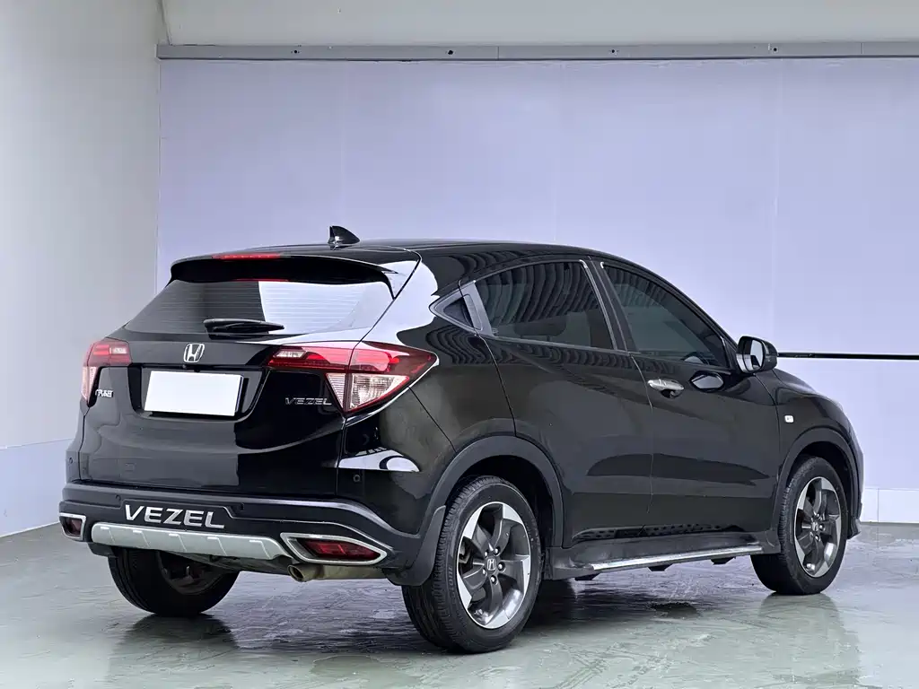 Crosstour 2017 1.8L CVT Two-wheel Drive Pioneer Edition