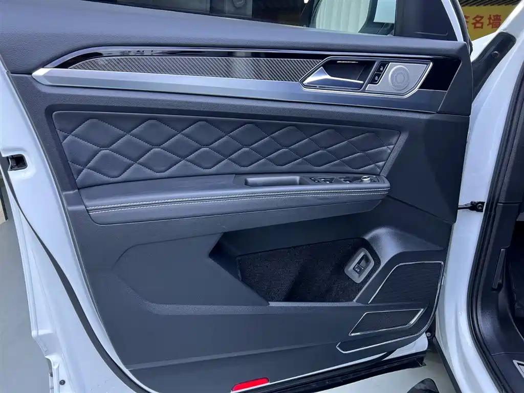 Tayron 2020 Model Tayron X Facelift 530 V6 4WD Premium Luxury Edition