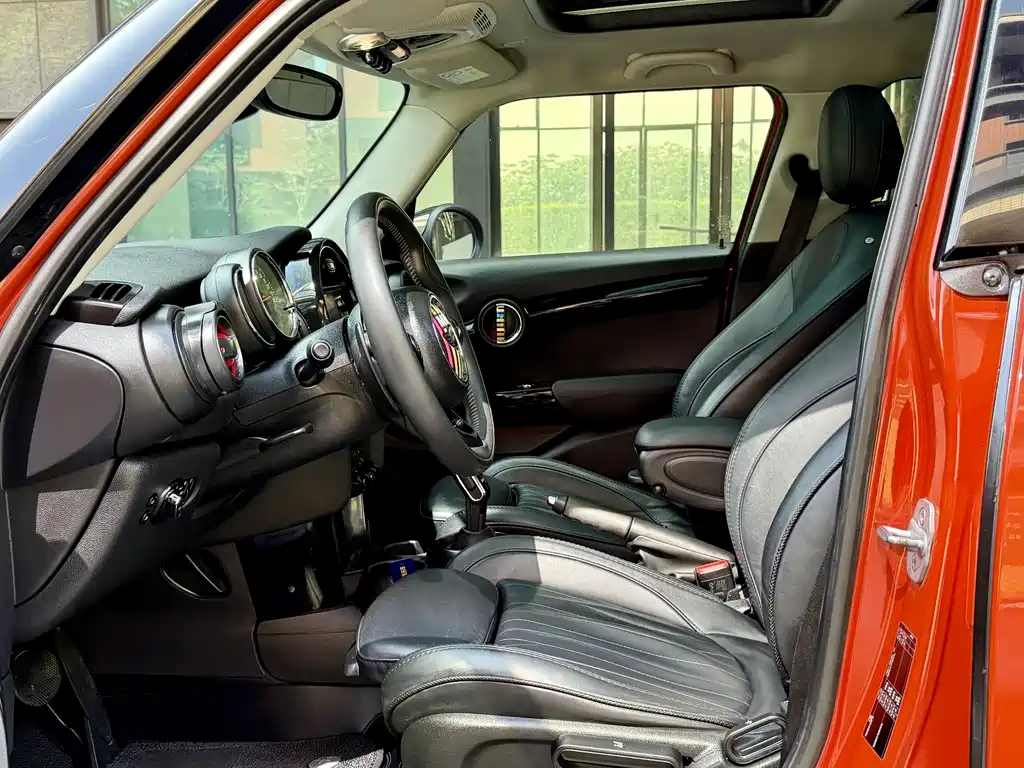 Mini 2018 Artisan 2.0T Cooper S 5-Door Edition