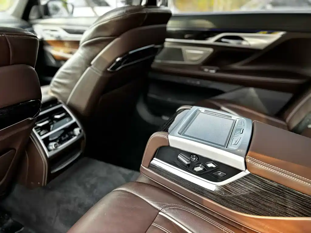 BMW 7 Series 2019 Model Facelift 730Li M Sport Package