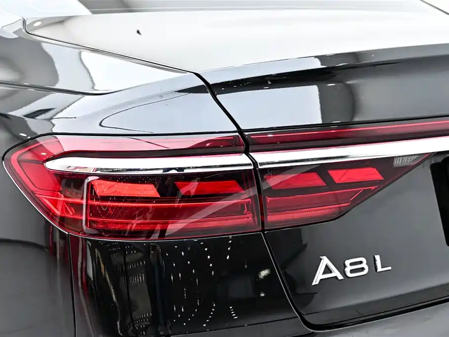 Audi A8 2024 model A8L 50 TFSI quattro Premium Tronic