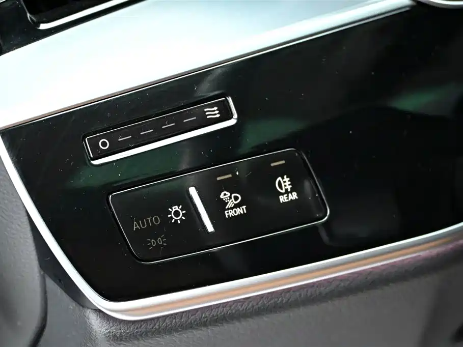 Audi A8 2024 model A8L 50 TFSI quattro Premium Tronic