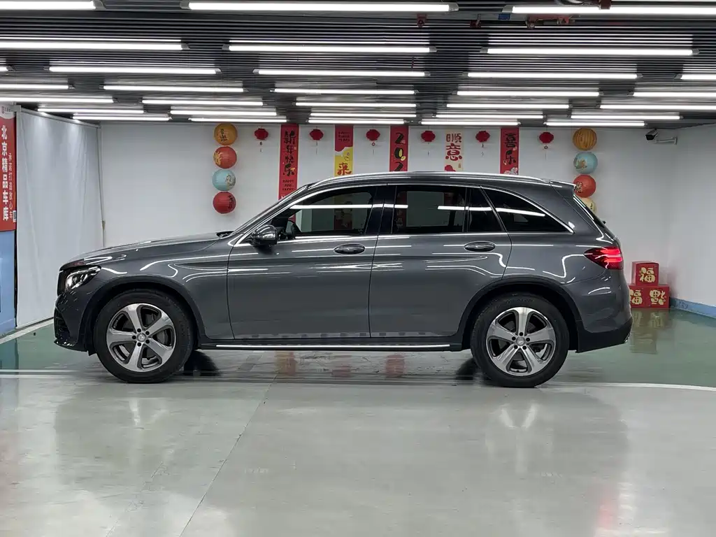 Mercedes GLC 2017 260 4MATIC Luxury Edition
