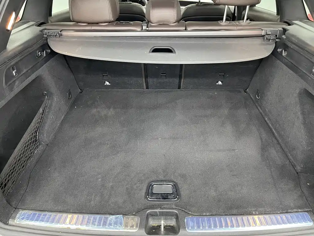 Mercedes GLC 2017 260 4MATIC Luxury Edition