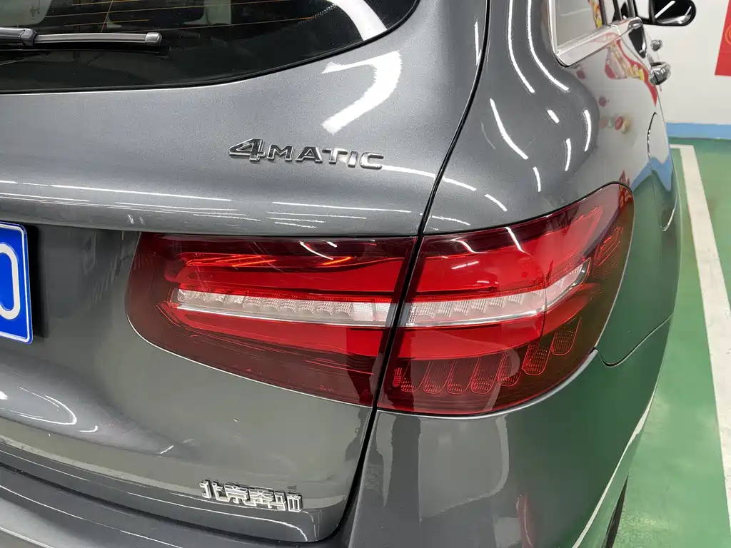 Mercedes GLC 2017 260 4MATIC Luxury Edition
